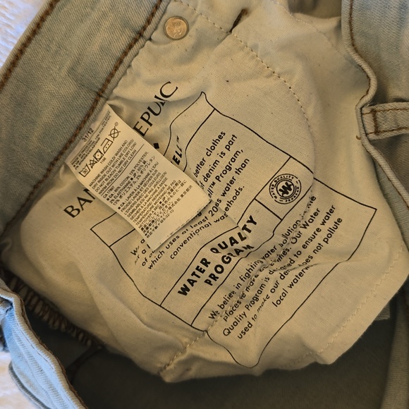 Banana Republic Curvy High Rise Skinny Jeans - Picture 6 of 6